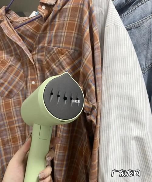 吹风机怎么熨衣服,如何用吹风机代替熨斗熨大衣