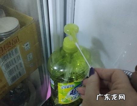水彩笔画在皮肤上怎么洗,羽绒服水彩颜料怎么洗掉