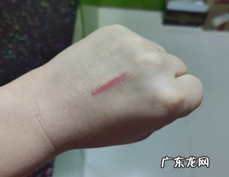 水彩笔画在皮肤上怎么洗,羽绒服水彩颜料怎么洗掉