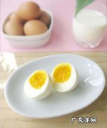 鸡蛋黄发苦有毒吗,土鸡蛋的蛋黄为什么会发苦