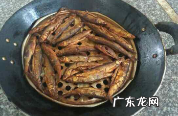 买的熏鱼怎么做,怎么做熏鱼好吃又简单