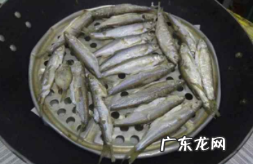 买的熏鱼怎么做,怎么做熏鱼好吃又简单