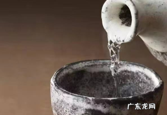 酒能寄快递,想知道谁给我寄的快递