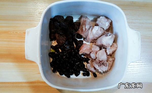 生地熟地煲瘦肉的功效,生地炖瘦肉汤有什么用
