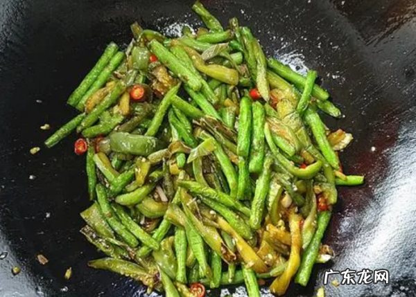 豆角和茄子怎么炒好吃,豆角炒茄子怎么炒好吃