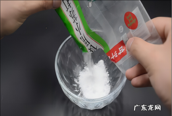 剥了菠萝蜜的刀用什么洗,剥了菠萝蜜的刀用什么洗