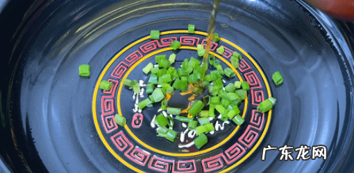 西红柿蛋汤怎么样做好喝,怎么做西红柿鸡蛋汤才能使汤好看又好吃