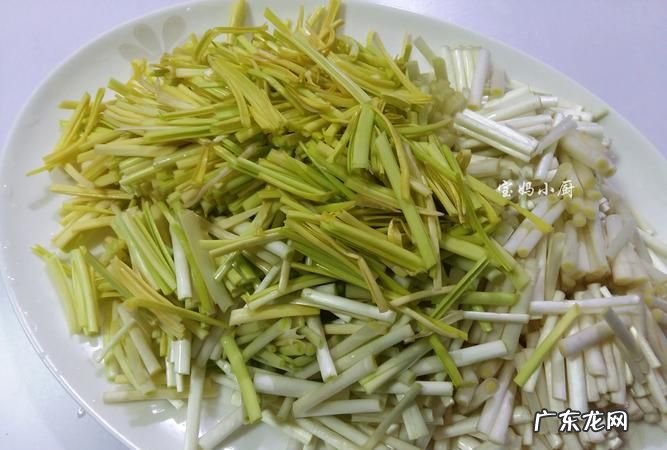 蒜黄是什么季节吃的,市场买来的蒜苗为什么是黄色的