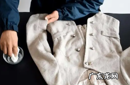 00%羊毛大衣在家怎么清洗,羊毛大衣怎么手洗比较好
