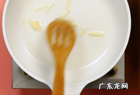 炒蚕蛹怎么做,家常炒蛹的做法