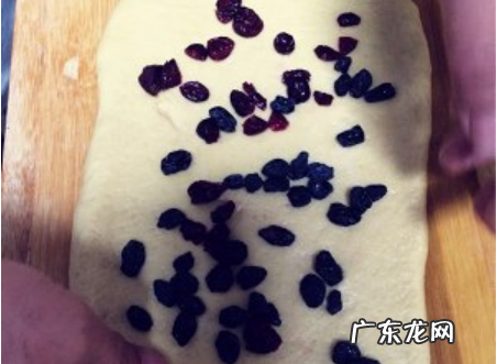 烤的面包为何里面发粘,烤的面包里面发粘怎么办