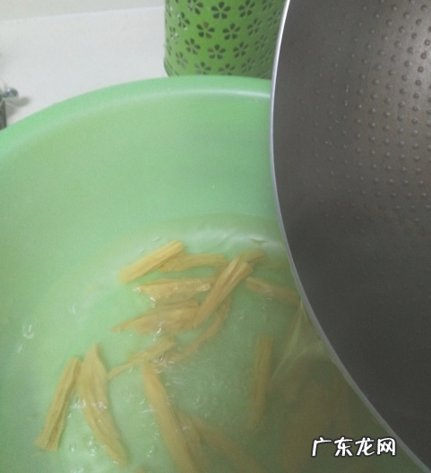 如何快速泡发腐竹,5分钟快速泡腐竹小窍门肿瘤引起低烧特征