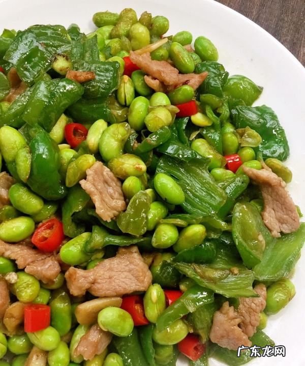 毛豆炒肉的做法图解,雪菜肉丝炒毛豆的做法