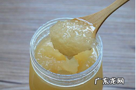 油菜花蜂蜜为什么是白色的,蜂蜜放久了会变成白色的固体