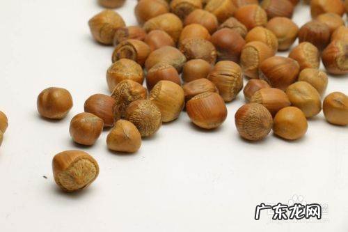 青皮大榛子怎样去皮,挑选榛子有三个技巧