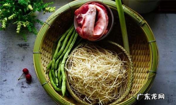 焖面条怎么才好吃,豆角焖面的家常做法