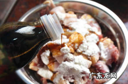 味极鲜可以炒菜,炒菜味极鲜酱油是早放锅好还是晚放好
