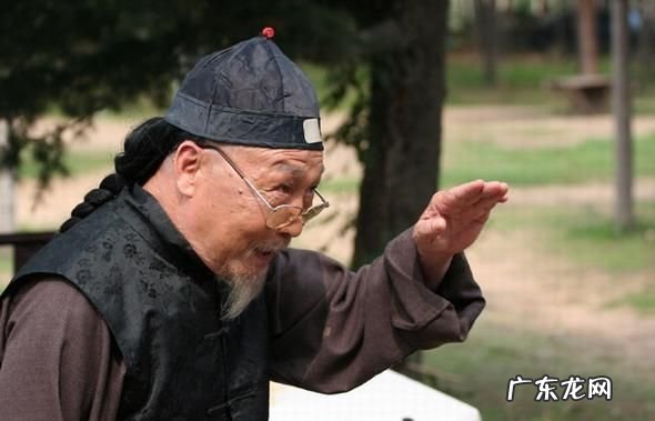 武林外传算命先生是哪集,《武林外传》每集客串的人物介绍是谁