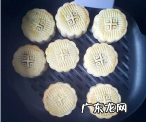 空气炸锅烤月饼需要多长时间,空气炸锅可以做月饼饼