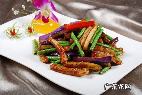 茄子怎么防止变黑,茄子怎么做不发黑做法