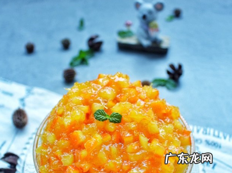 橙子白瓤可以吃吗,脐橙中间那坨可以吃