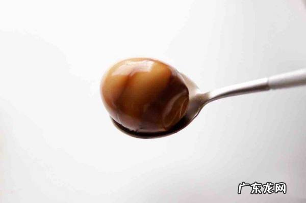 红糖桂圆鸡蛋的功效与作用,每天一碗桂圆红枣鸡蛋糖水的功效