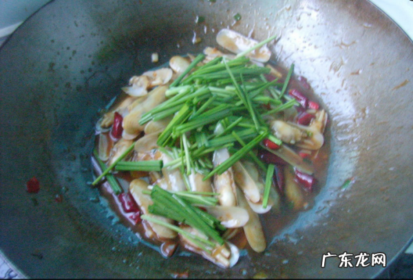 怎么看蛏子熟没熟,蛏子炒多长时间可以吃