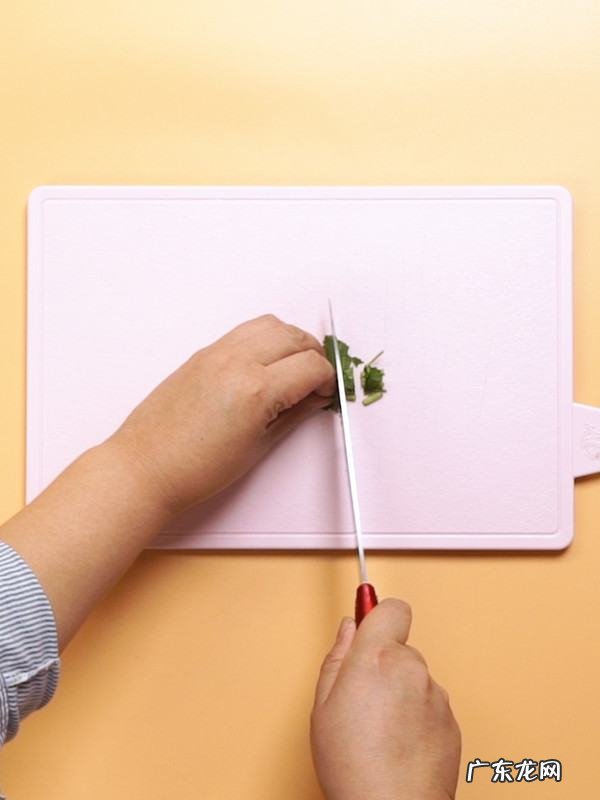 绿豆面的做法 绿豆面怎么做,用绿豆面怎样做咯吱皮