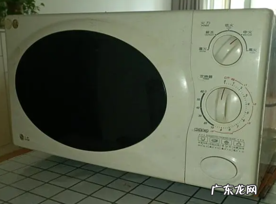 胶碗可以用微波炉热,塑料碗可以放微波炉加热