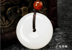 阿富汗白玉和和田玉的区别,阿富汗玉石和和田玉有什么区别