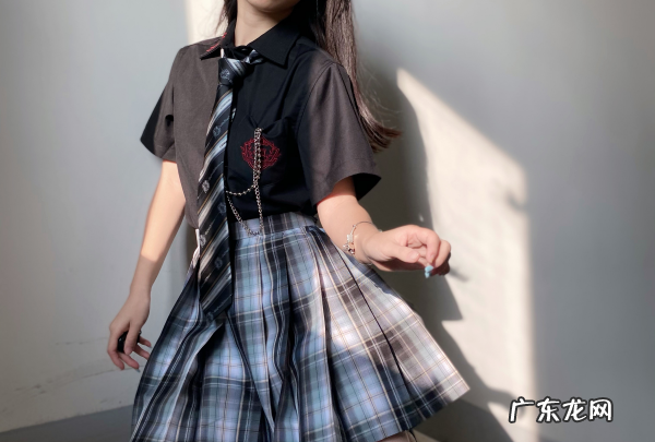 jk裙怎么晾晒,jk裙子里面白色的是什么