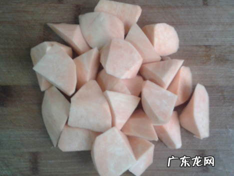 红薯削皮后怎么过夜,红薯切开一会就变黑能吃