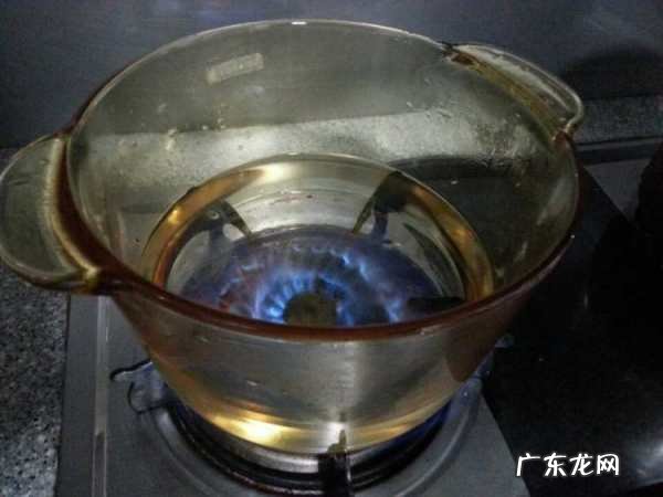 生姜红糖简单做法,红糖生姜水的做法生姜需要去皮
