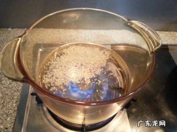 生姜红糖简单做法,红糖生姜水的做法生姜需要去皮