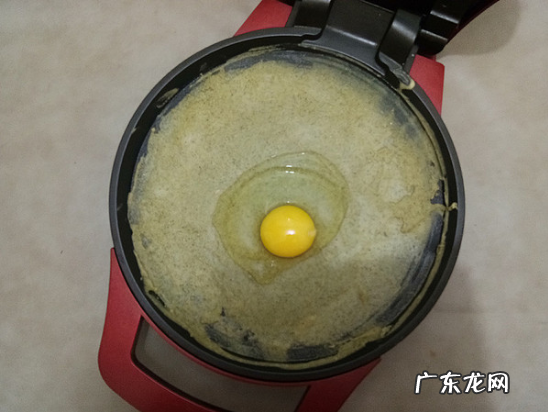 煎面饼用什么面粉,煎饼用什么面粉 煎饼用高筋面粉还是低筋面粉