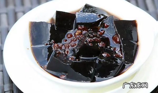 巴西龟能熬龟苓膏,龟苓膏是乌龟做的