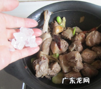 鸭肉怎么越煮越硬,老鸭煮不烂有什么办法