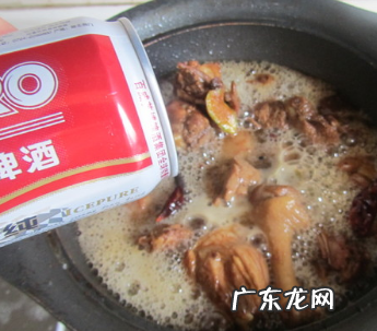 鸭肉怎么越煮越硬,老鸭煮不烂有什么办法