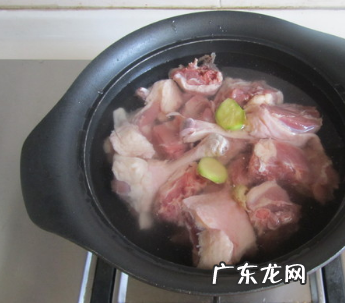 鸭肉怎么越煮越硬,老鸭煮不烂有什么办法