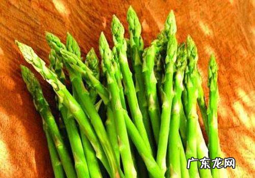 芦笋头上的花能吃,芦笋前面的花能吃