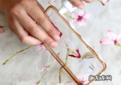 透明pvc发黄变白小窍门,pvc透明鞋底泛黄怎么去黄增白小妙招