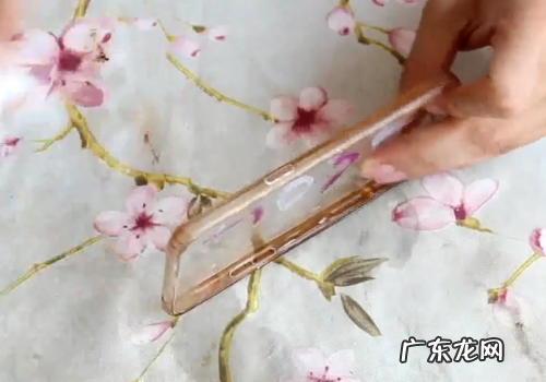 透明pvc发黄变白小窍门,pvc透明鞋底泛黄怎么去黄增白小妙招