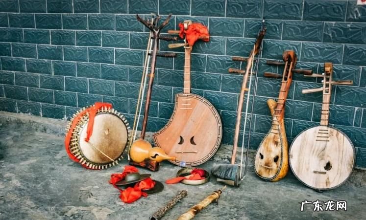 布依族八音坐唱有哪些乐器,布依族曲艺 布依族的民间曲艺文化有哪些