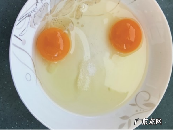 怎么样蒸鸡蛋糕,鸡蛋糕怎么蒸又嫩又好吃