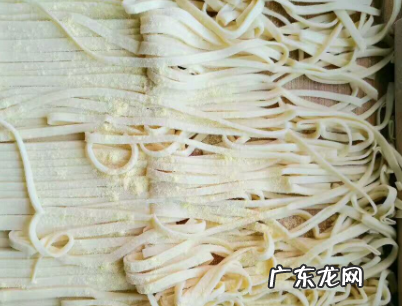 和面放碱起什么作用,面条有碱还是无碱好