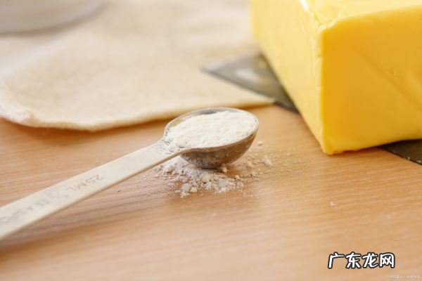 和面放碱起什么作用,面条有碱还是无碱好