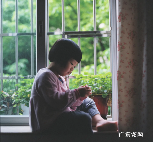 关于孩子性格的句子,描写男孩性格的词语句子