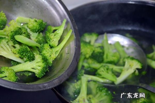 西兰花煮几分钟熟,西兰花要煮几分钟