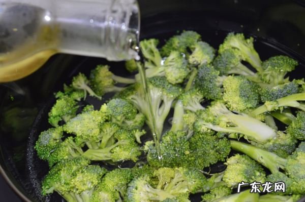 西兰花煮几分钟熟,西兰花要煮几分钟