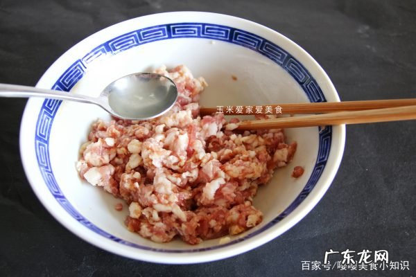 蒸肉饼要放生粉,蒸肉饼怎么做又软又好吃